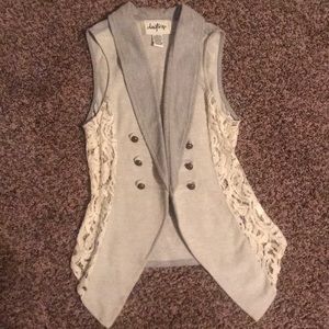Daytrip vest